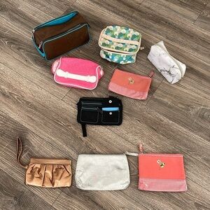 Bundle of 8 cosmetic/makeup bags